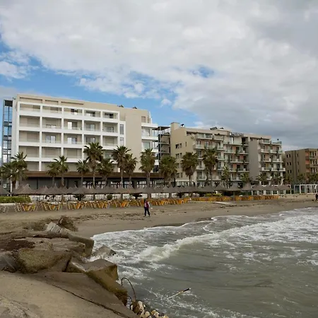 Hotell Grint 4*