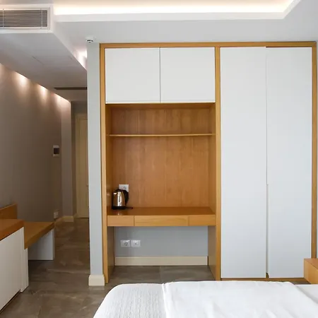 Hotell Grint Golem (Tirana)