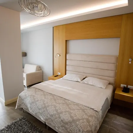 Hotell Grint 4*