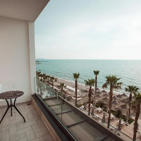 Grint Hotel Golem (Tirana)