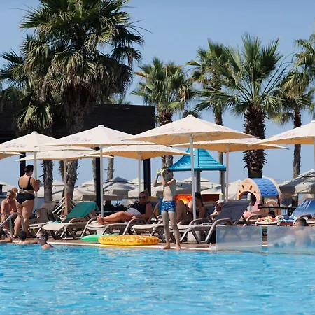Grint Hotell Golem (Tirana)