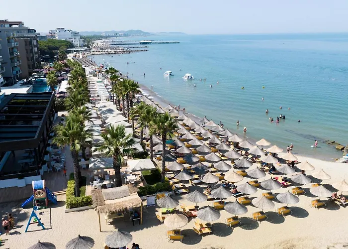 Grint Hotel Golem (Tirana)